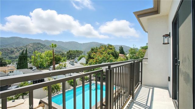 2806 Manhattan, La Crescenta, CA 91214