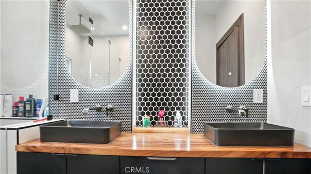 2806 Manhattan, La Crescenta, CA 91214