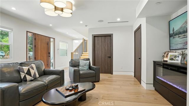 2806 Manhattan, La Crescenta, CA 91214