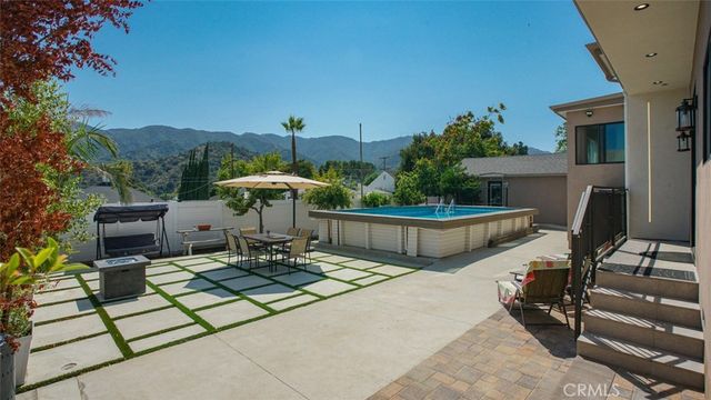 2806 Manhattan, La Crescenta, CA 91214