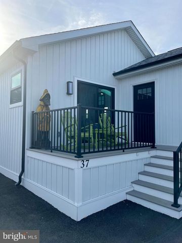 37 CANDLELIGHT LN, Rehoboth Beach, DE 19971