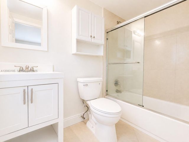 2901 Middle River Drive 5, Fort Lauderdale, FL 33306