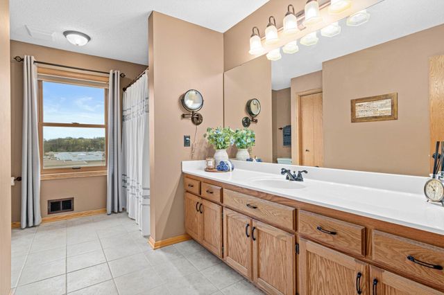 18480 87th Avenue N, Maple Grove, MN 55311