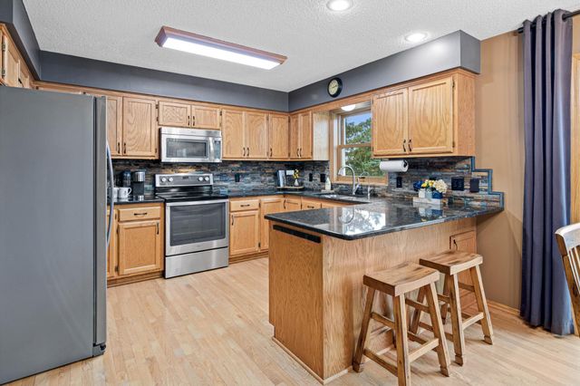 18480 87th Avenue N, Maple Grove, MN 55311