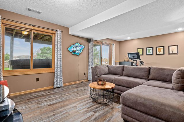 18480 87th Avenue N, Maple Grove, MN 55311