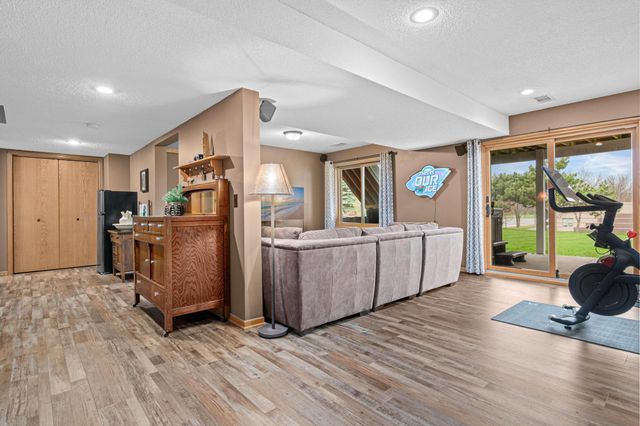 18480 87th Avenue N, Maple Grove, MN 55311