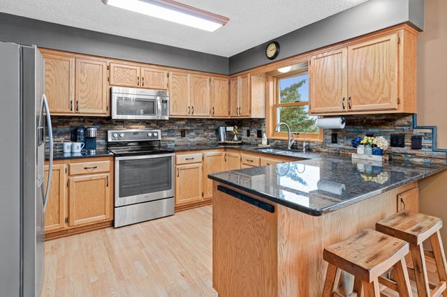 18480 87th Avenue N, Maple Grove, MN 55311