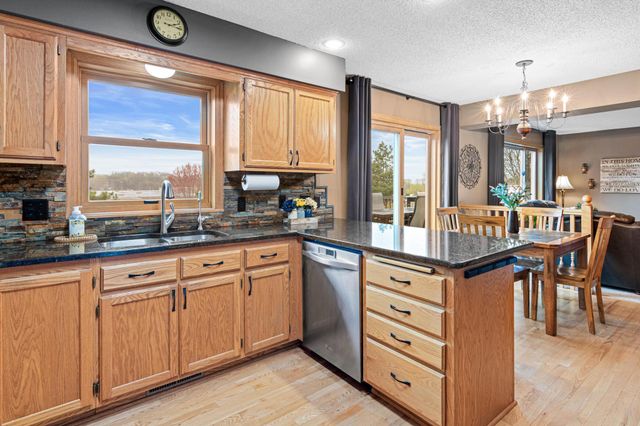 18480 87th Avenue N, Maple Grove, MN 55311