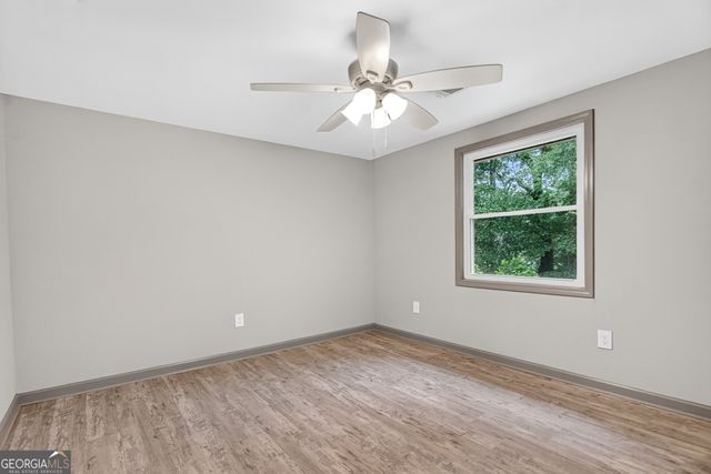 106 Sir Lancelot Avenue, Lagrange, GA 30241