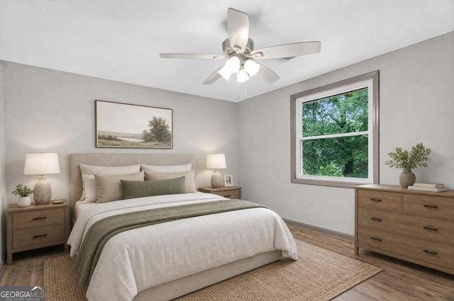 106 Sir Lancelot Avenue, Lagrange, GA 30241