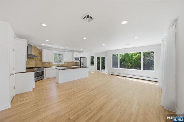 232 Riveredge Road, Tenafly, NJ 07670
