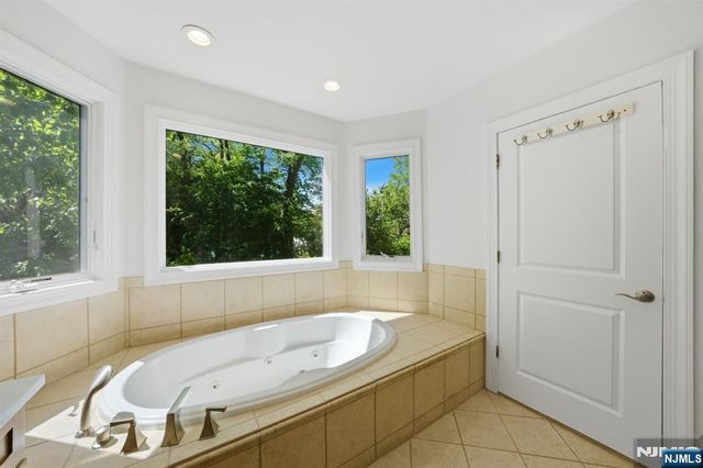 232 Riveredge Road, Tenafly, NJ 07670