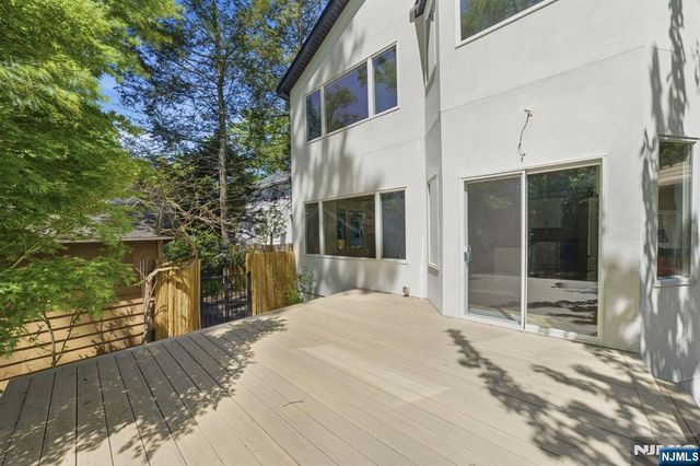 232 Riveredge Road, Tenafly, NJ 07670