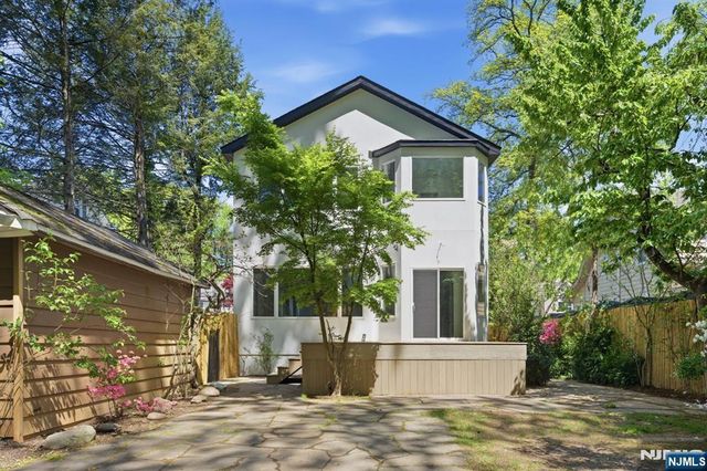 232 Riveredge Road, Tenafly, NJ 07670