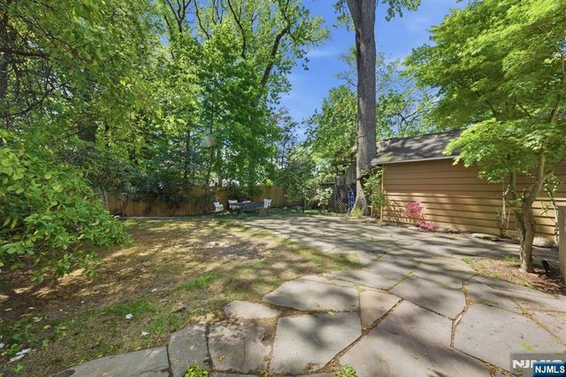 232 Riveredge Road, Tenafly, NJ 07670