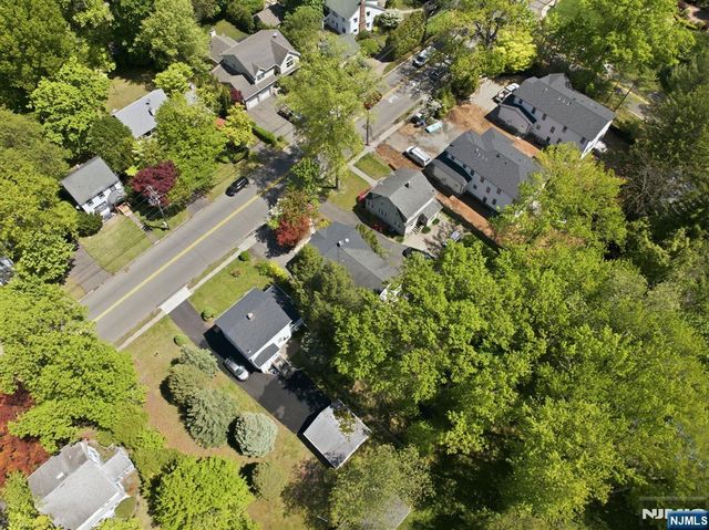 232 Riveredge Road, Tenafly, NJ 07670