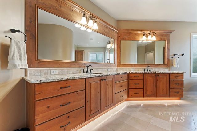 5340 S Black Cat Rd., Meridian, ID 83642