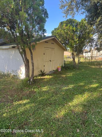 7780 Northern Oak Street, Melbourne, FL 32904