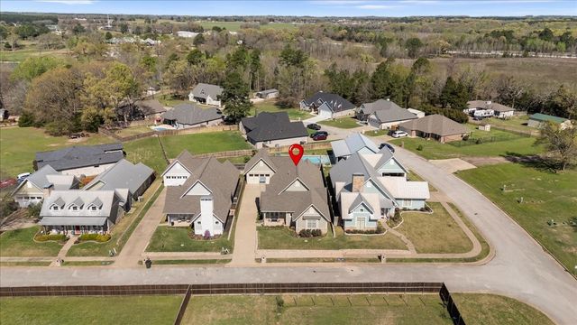 14621 Twin Pines Lane, Lindale, TX 75771