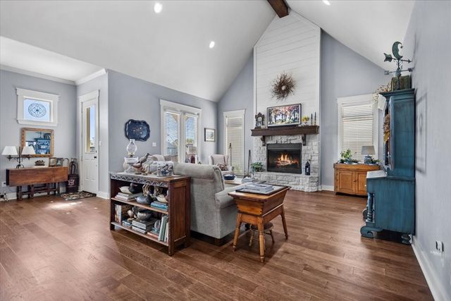 14621 Twin Pines Lane, Lindale, TX 75771