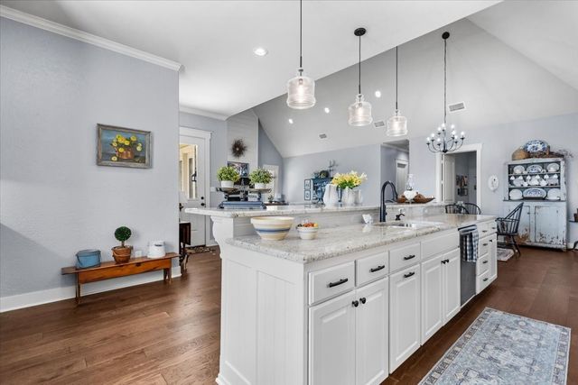 14621 Twin Pines Lane, Lindale, TX 75771