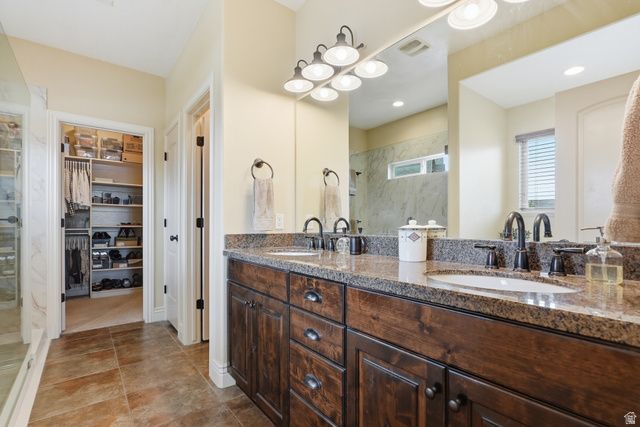 10722 S CORAL DUNE DR, South Jordan, UT 84009