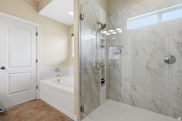 10722 S CORAL DUNE DR, South Jordan, UT 84009