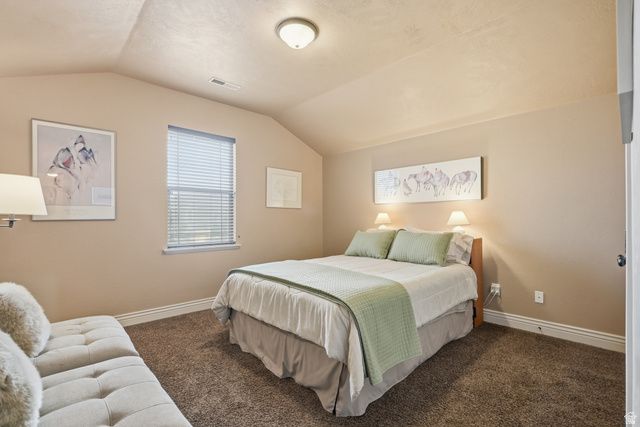 10722 S CORAL DUNE DR, South Jordan, UT 84009
