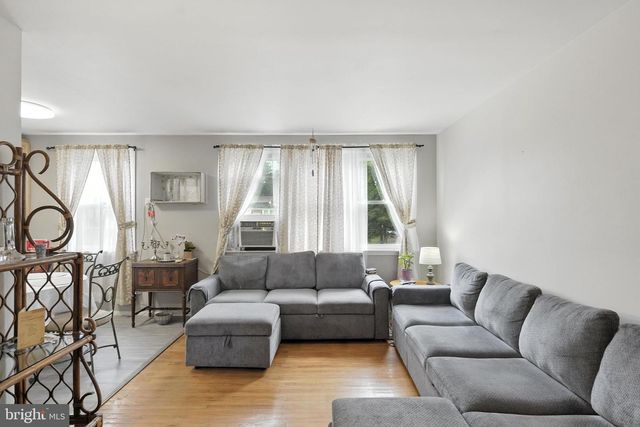 226 LOCKART TER, Philadelphia, PA 19116