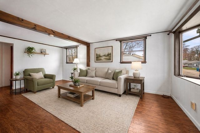 15 Waterman, Auburn, MA 01501