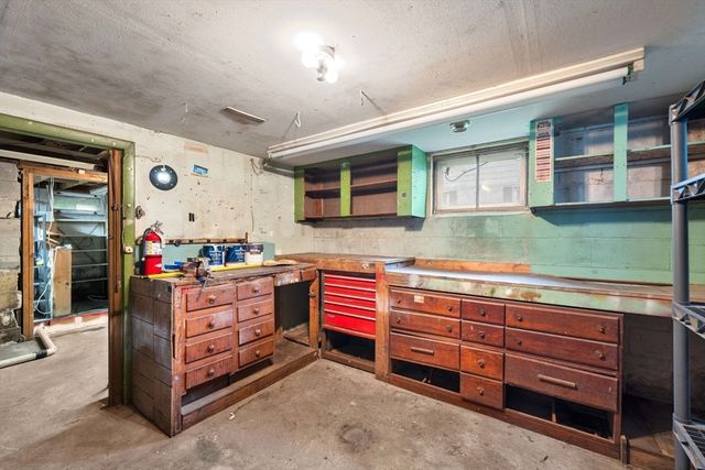 15 Waterman, Auburn, MA 01501