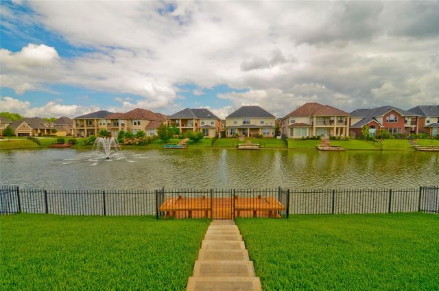 4042 Tuscan Shores Drive, Missouri City, TX 77459