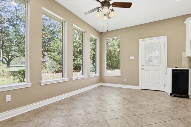 128 Blush Hill Drive, Conroe, TX 77304