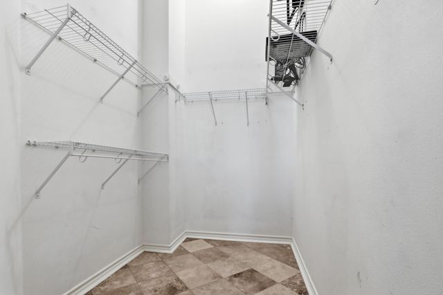 128 Blush Hill Drive, Conroe, TX 77304