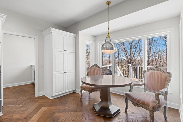 10692 Mount Curve Road, Eden Prairie, MN 55347