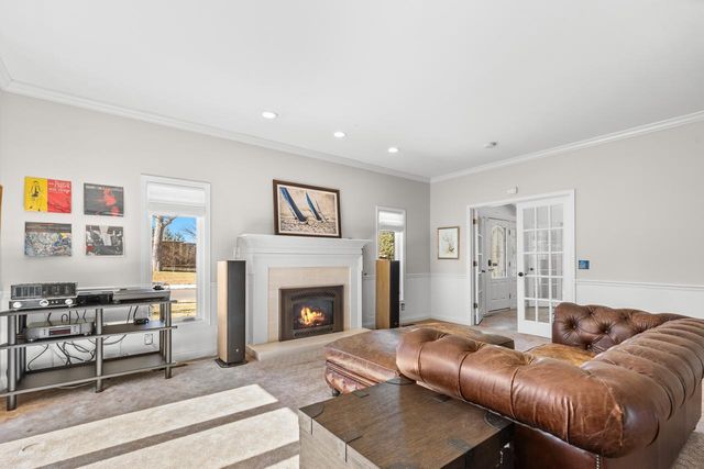 10692 Mount Curve Road, Eden Prairie, MN 55347