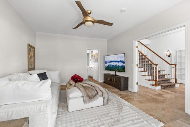 10692 Mount Curve Road, Eden Prairie, MN 55347