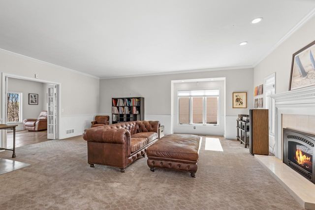 10692 Mount Curve Road, Eden Prairie, MN 55347