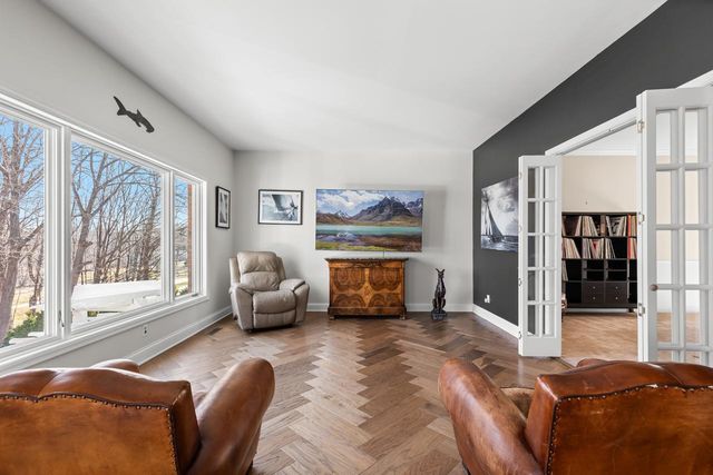 10692 Mount Curve Road, Eden Prairie, MN 55347