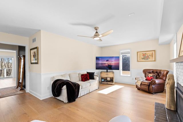 10692 Mount Curve Road, Eden Prairie, MN 55347