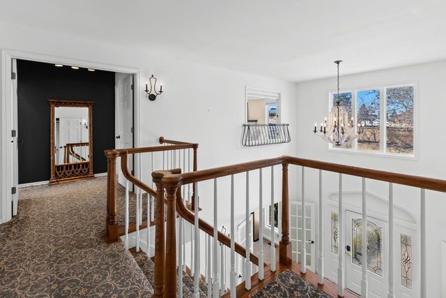 10692 Mount Curve Road, Eden Prairie, MN 55347