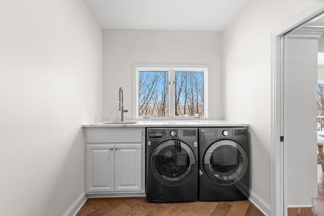 10692 Mount Curve Road, Eden Prairie, MN 55347