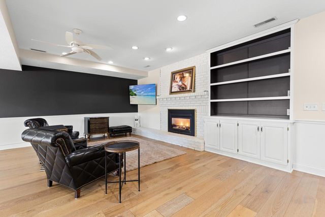 10692 Mount Curve Road, Eden Prairie, MN 55347