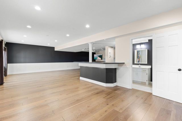 10692 Mount Curve Road, Eden Prairie, MN 55347