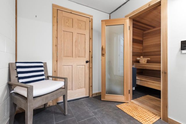 10692 Mount Curve Road, Eden Prairie, MN 55347