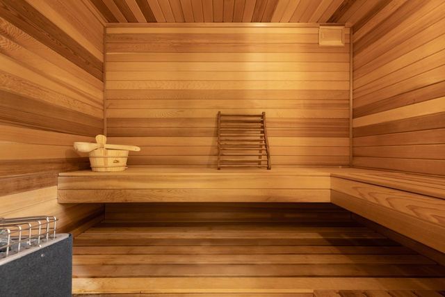 10692 Mount Curve Road, Eden Prairie, MN 55347