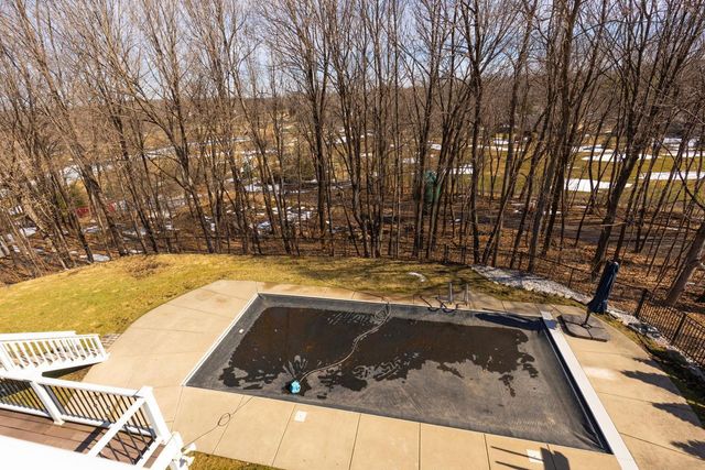 10692 Mount Curve Road, Eden Prairie, MN 55347