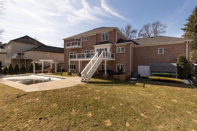 10692 Mount Curve Road, Eden Prairie, MN 55347