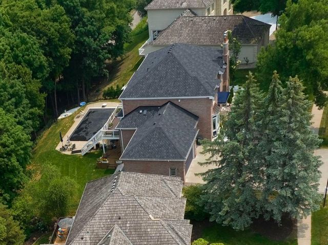 10692 Mount Curve Road, Eden Prairie, MN 55347