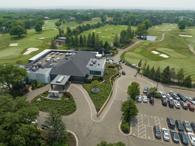 10692 Mount Curve Road, Eden Prairie, MN 55347